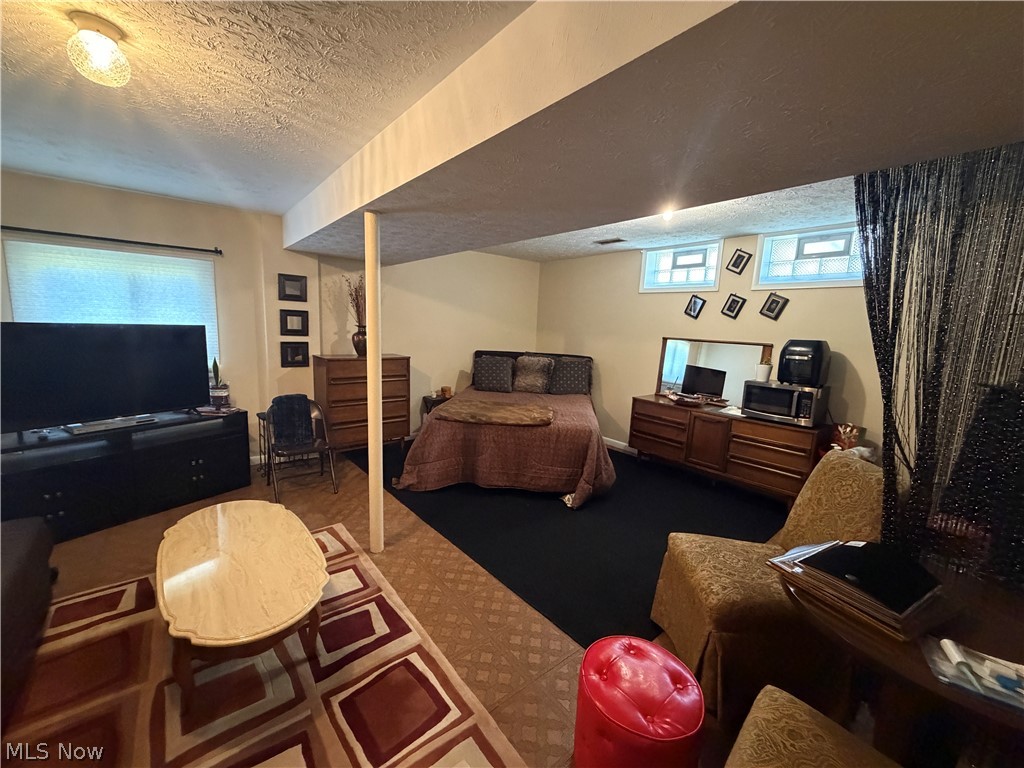 Sugar Bush Knolls - Residential