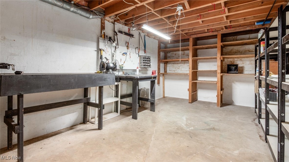 140 Elsie Drive, Cambridge, Ohio image 33