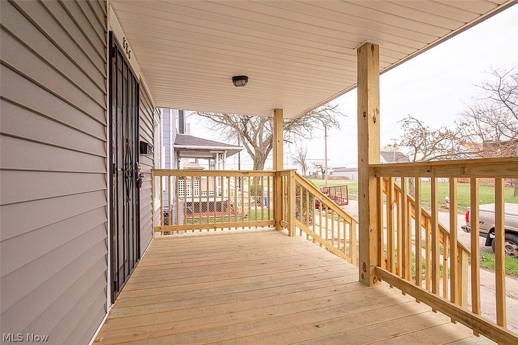 Photo of 886 E 75th Street, Cleveland, OH 44103 (MLS # 5197671)