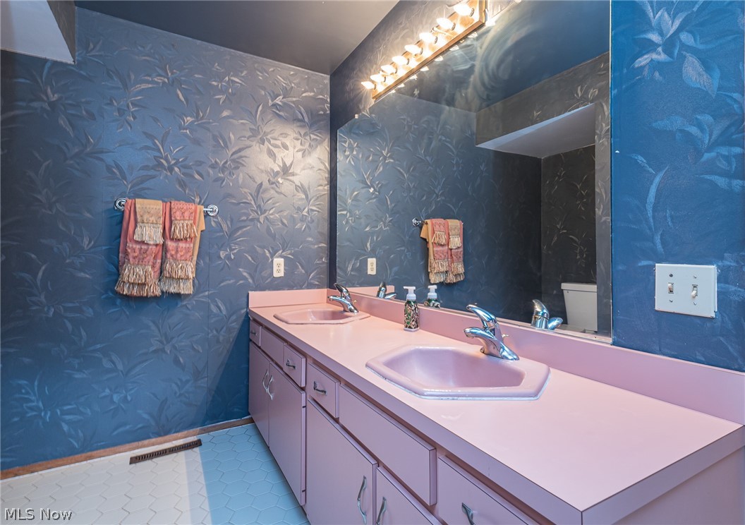 Medwid Meadows - Residential