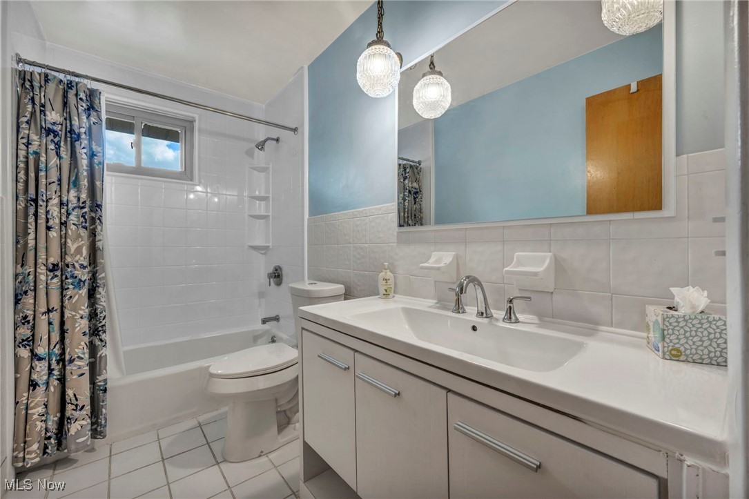 Dunbury Drive - Residential