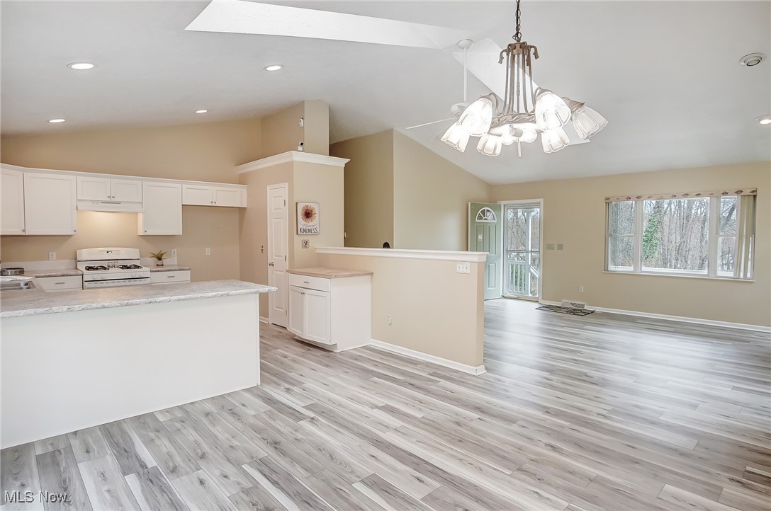 77 N Thomas Road, Tallmadge, Ohio image 14