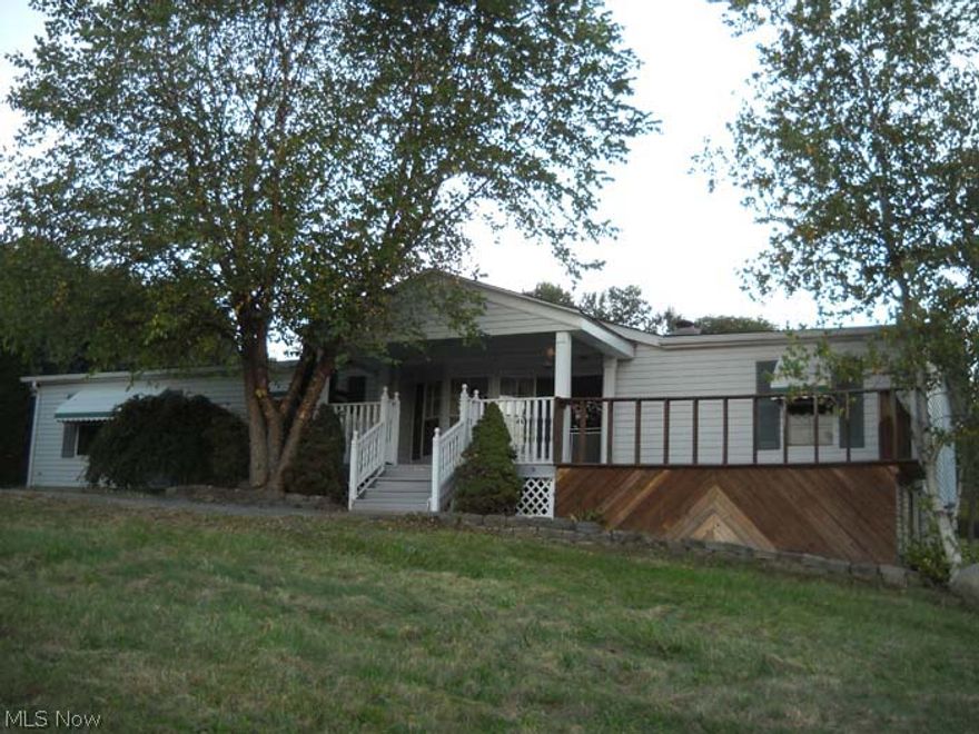 Absolute auction, all sells to the highest bidder on location:   SATURDAY – OCTOBER 31, 2015 – 2:00 PM  25.5 Acres with Home & Garage – 4 Bay 30’ X 60’ Shed – Outbuildings – Brookfield Twp – Trumbull Co. – Private Setting TERMS ON REAL ESTATE: 10% down auction day, balance due at closing. Buyer's premium of 10% to be added to the final bid to establish the purchase price. Any desired inspections must be made prior to bidding. All information contained herein was derived from sources believed to be correct. Information is believed to be accurate but not guaranteed.