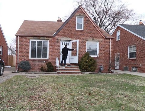 Homes For Sale - 3106 Brookdale Avenue<br/> Cuyahoga County, Parma, OH 44134