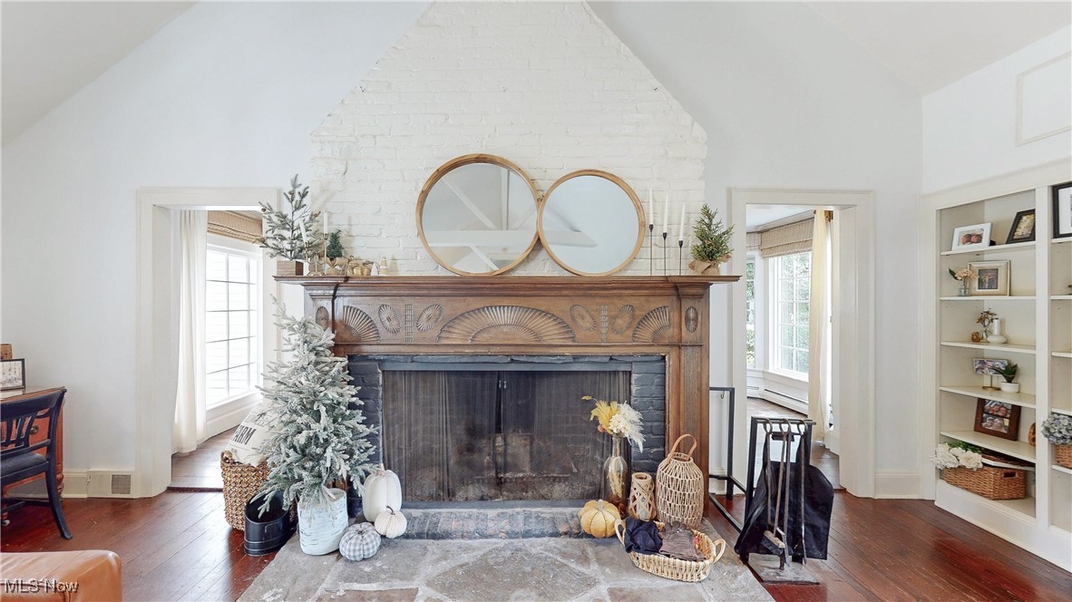 Chesterland, Ohio 44026, United States, 5 Bedrooms Bedrooms, ,3 BathroomsBathrooms,Residential,Active,203643