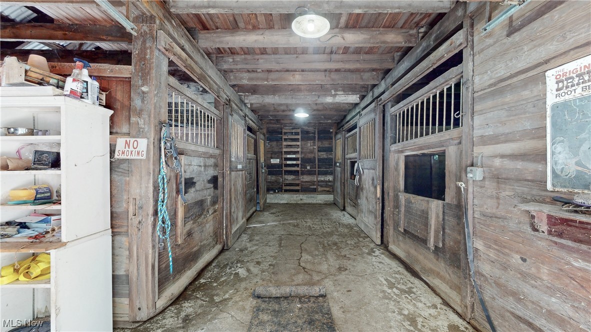 Chesterland, Ohio 44026, United States, 5 Bedrooms Bedrooms, ,3 BathroomsBathrooms,Residential,Active,203643