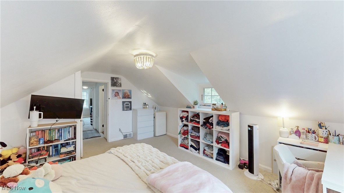 Chesterland, Ohio 44026, United States, 5 Bedrooms Bedrooms, ,3 BathroomsBathrooms,Residential,Active,203643