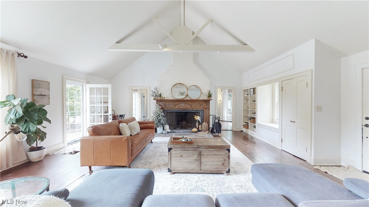 Chesterland, Ohio 44026, United States, 5 Bedrooms Bedrooms, ,3 BathroomsBathrooms,Residential,Active,203643