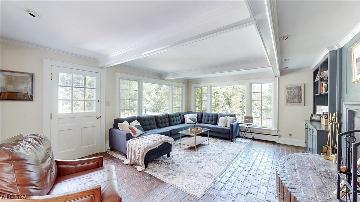 Chesterland, Ohio 44026, United States, 5 Bedrooms Bedrooms, ,3 BathroomsBathrooms,Residential,Active,203643