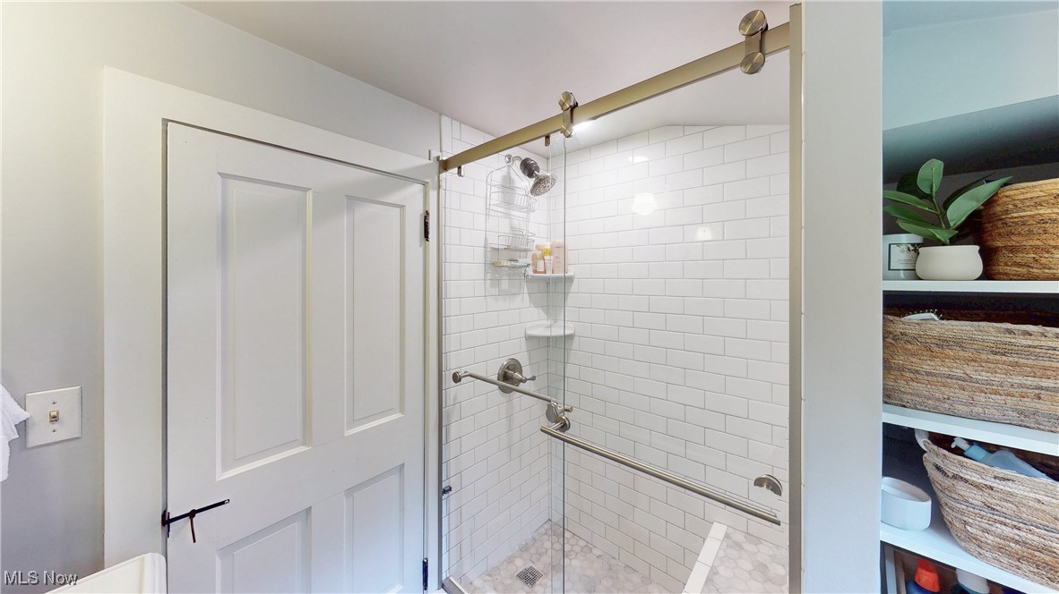 Chesterland, Ohio 44026, United States, 5 Bedrooms Bedrooms, ,3 BathroomsBathrooms,Residential,Active,203643