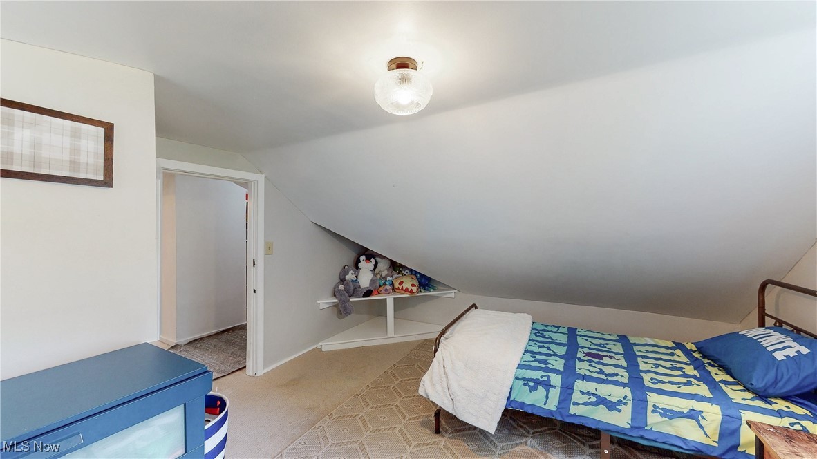 Chesterland, Ohio 44026, United States, 5 Bedrooms Bedrooms, ,3 BathroomsBathrooms,Residential,Active,203643