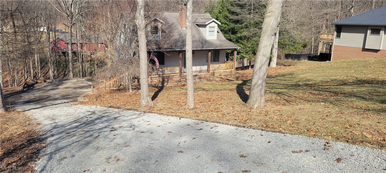 2765 Tarkman Drive, Nashport, Ohio image 2