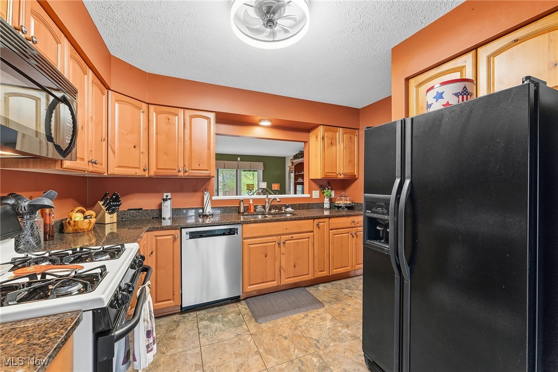 Ridge Court Commons Condo - Residential