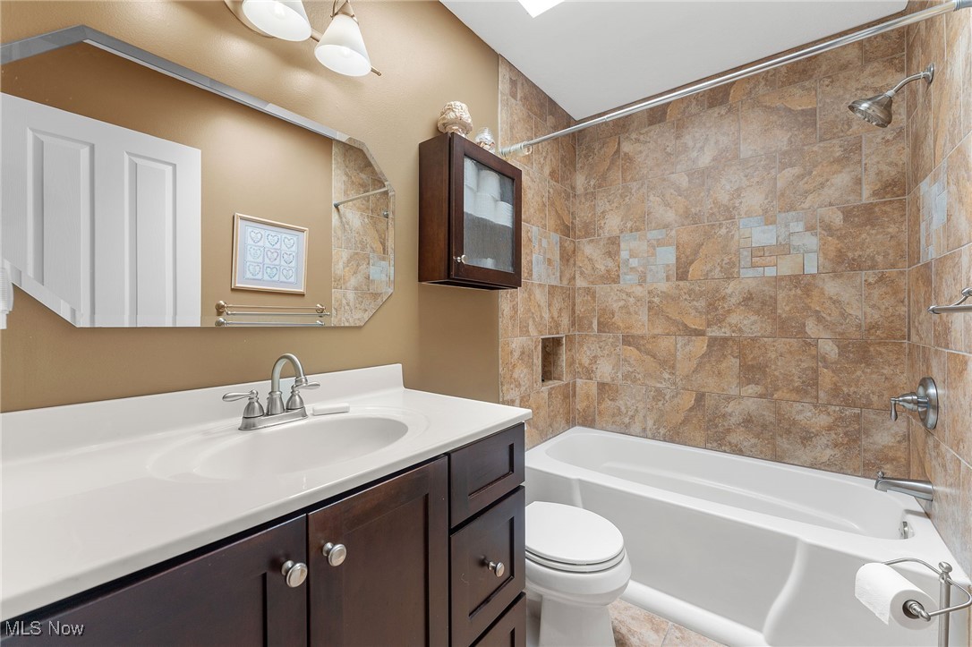 Ridge Court Commons Condo - Residential