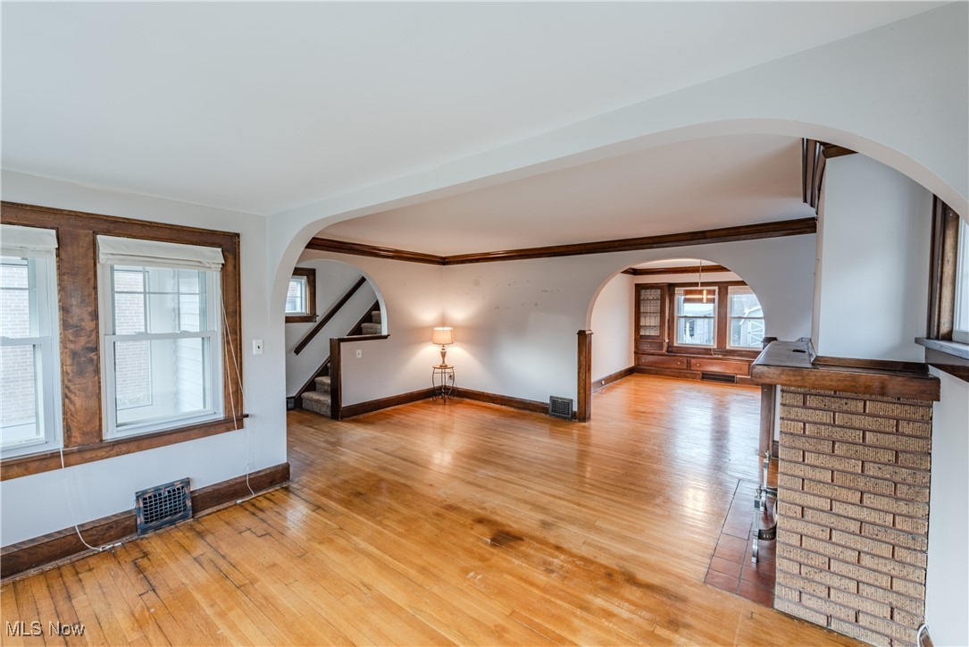 17114 Laverne Avenue