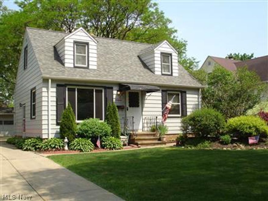 Very Nicely Updated and Well Maintained Cape in a Great Neighborhood! This is a Turn Key Property, Ready to Move In! Updates Include: 2
Remodeled Full Baths, Newer Roof (05), Replacement Windows Throughout (05), Modern Finished Waterproofed Basement, New Kitchen
Flooring, Updated Light Fixtures, Central Air, Glass Block in the Basement and Fresh Neutral Paint Throughout. All Appliances Stay! Tasteful
Landscaping, Loaded with Perennials. Plenty of Room for a Garden! Sit and Enjoy the Neighborhood on the Front Brick Patio, or Relax Under
the Pergola in the Back Yard. Situated on a Beautiful, Quiet, Tree Lined Street with a Park Nearby. Conveniently Close to Entertainment and
Shopping! This One is an Absolute Must See! Nothing to do but Move In!
