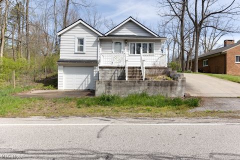 Single Family Residence in Kent OH 1571 North Boulevard.jpg