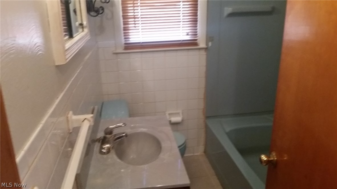 Lakeside Heights - Residential Lease