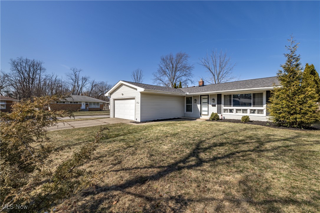 10050 Reichert Road, Parma, Ohio image 29