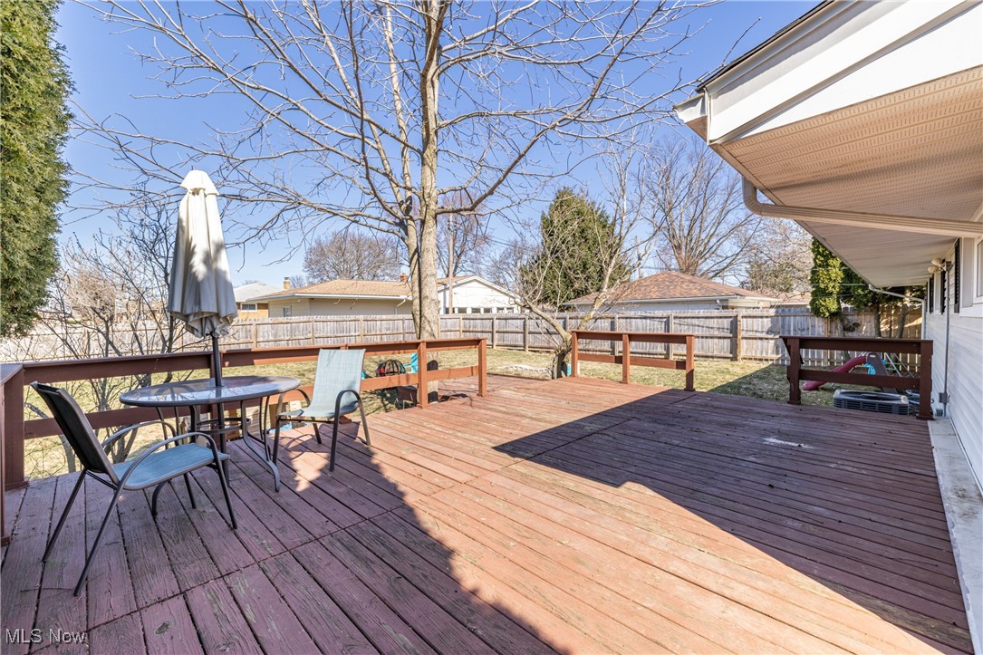 10050 Reichert Road, Parma, Ohio image 21