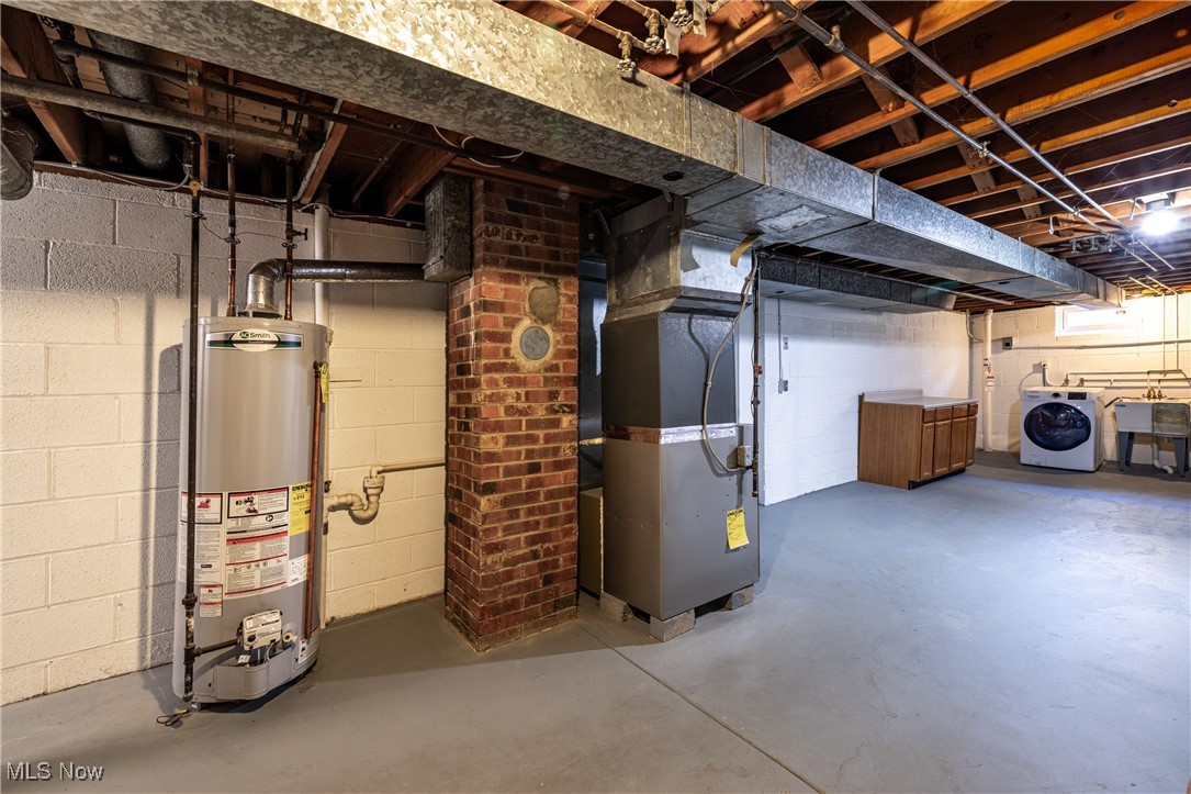 10050 Reichert Road, Parma, Ohio image 20