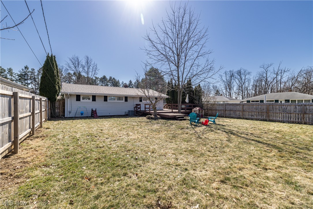 10050 Reichert Road, Parma, Ohio image 24