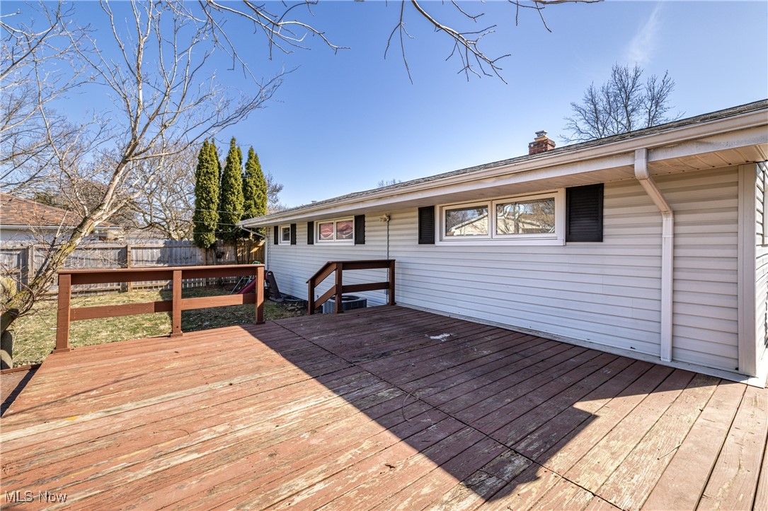 10050 Reichert Road, Parma, Ohio image 23