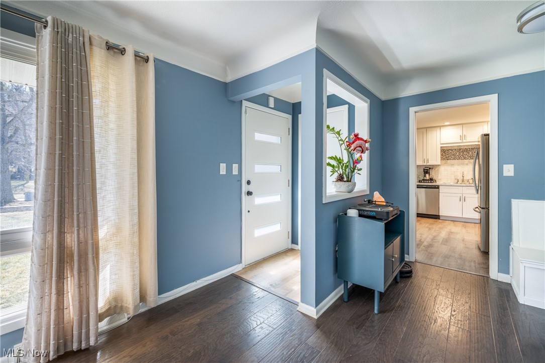 10050 Reichert Road, Parma, Ohio image 3