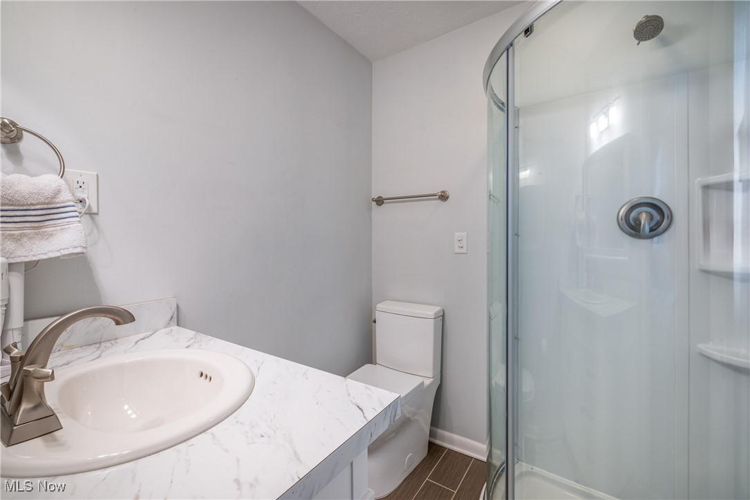 10050 Reichert Road, Parma, Ohio image 12