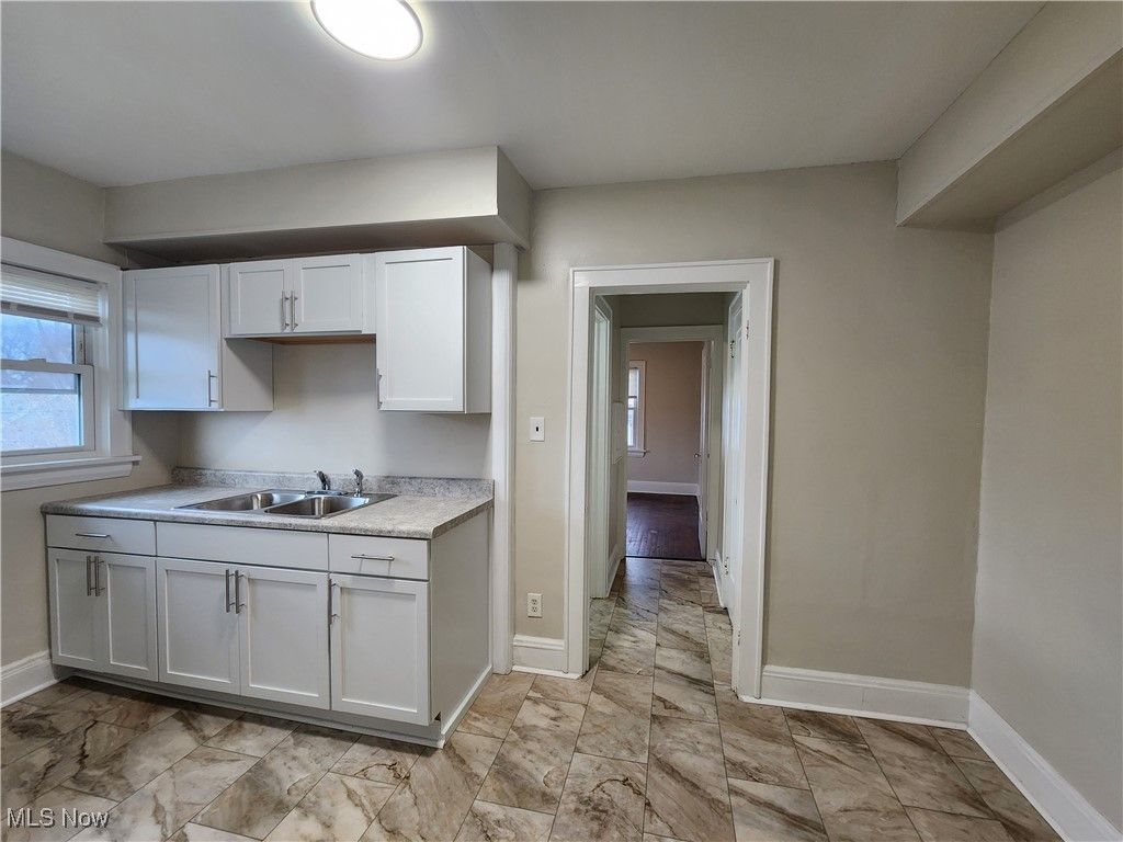 Photo of 529 E Cuyahoga Falls Avenue #3, Akron, OH 44310 (MLS # 5182762)