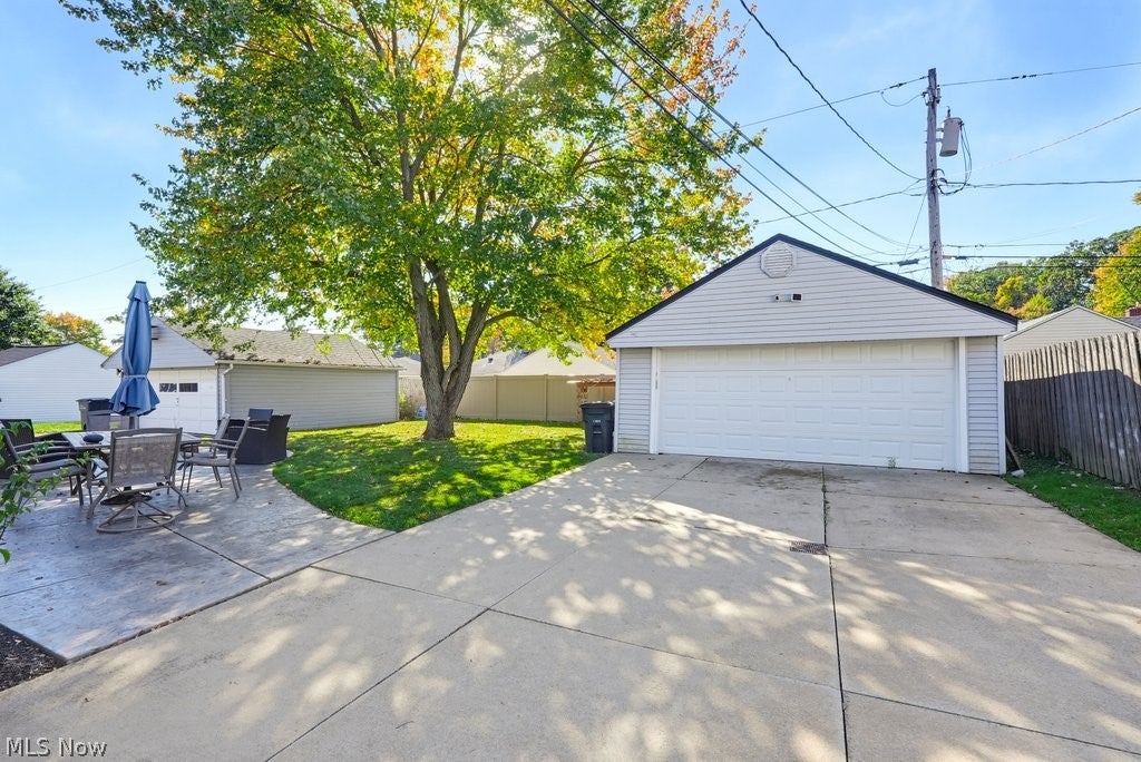 6110 Archwood Road