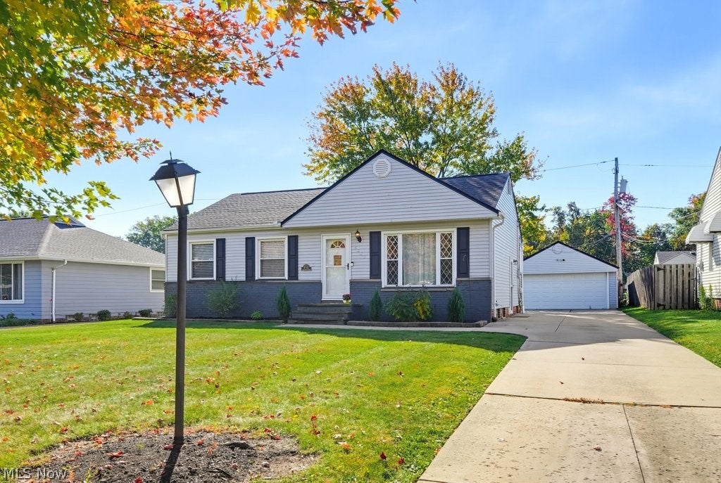 6110 Archwood Road