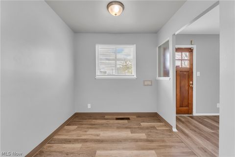 Tiny photo for 17401 Wayne Drive, Cleveland, OH 44128 (MLS # 5202940)