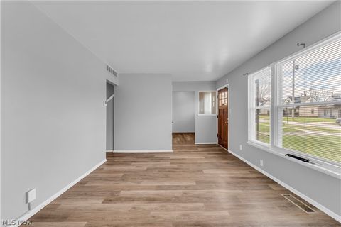 Tiny photo for 17401 Wayne Drive, Cleveland, OH 44128 (MLS # 5202940)