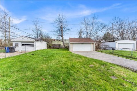Tiny photo for 17401 Wayne Drive, Cleveland, OH 44128 (MLS # 5202940)