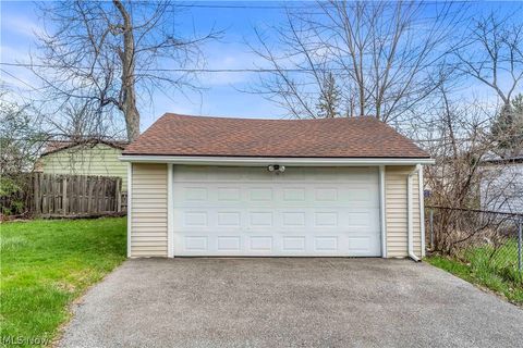 Tiny photo for 17401 Wayne Drive, Cleveland, OH 44128 (MLS # 5202940)