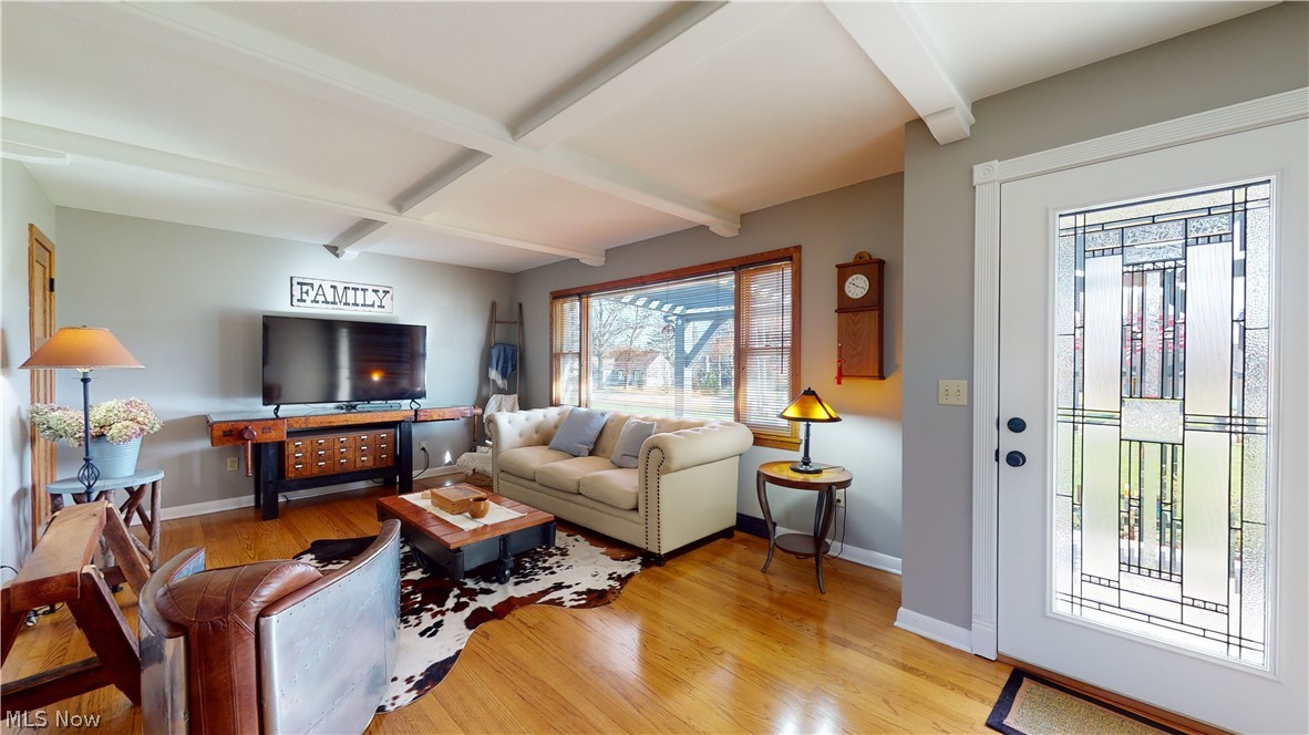 And/The Center Line/Marsh Road - Residential