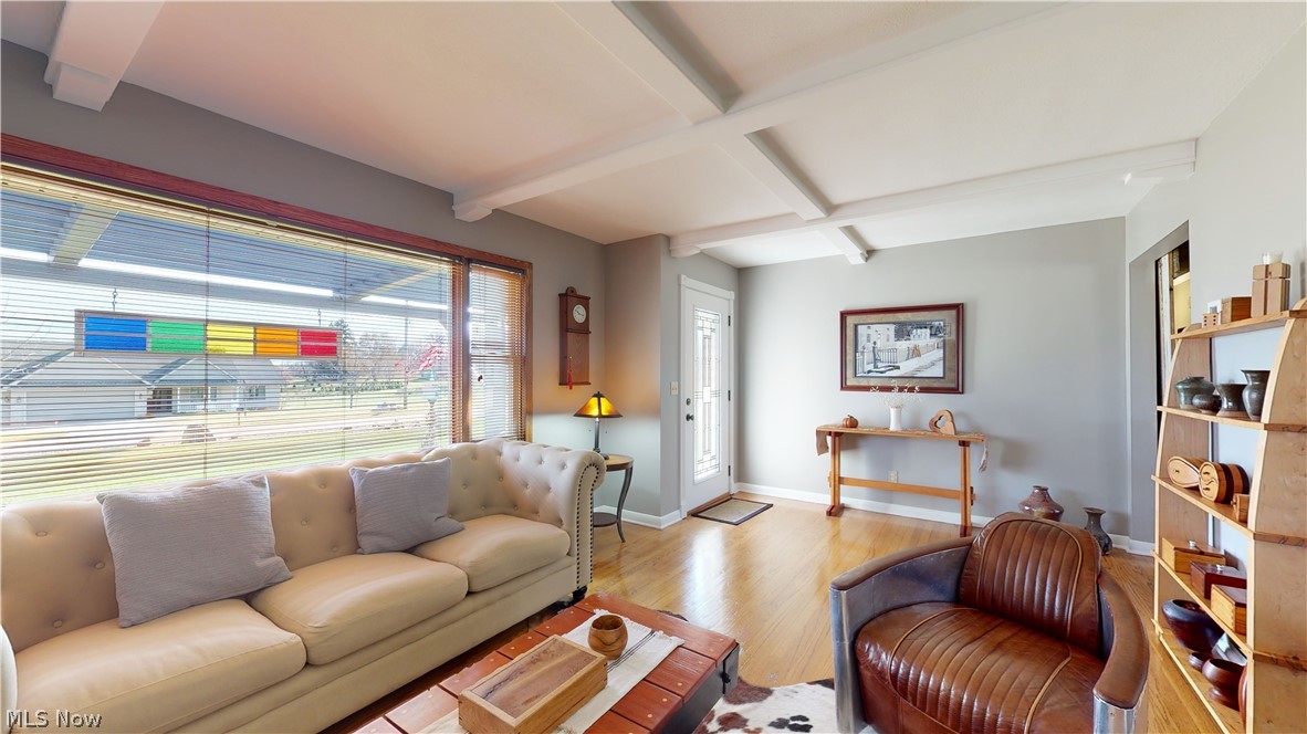 And/The Center Line/Marsh Road - Residential