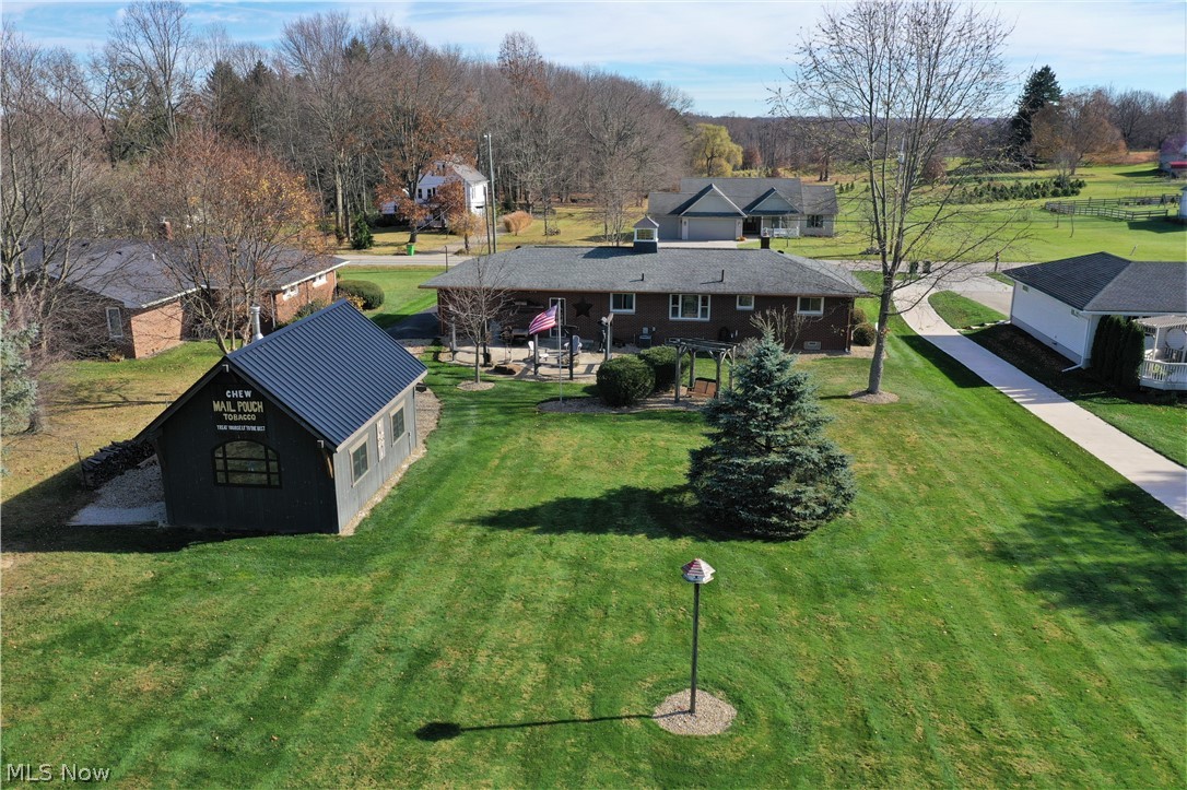 And/The Center Line/Marsh Road - Residential