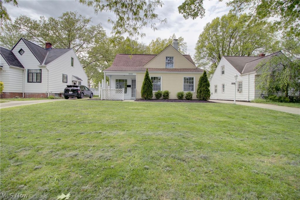 Photo of 6836 Beresford Avenue, Parma Heights, OH 44130 (MLS # 5210736)