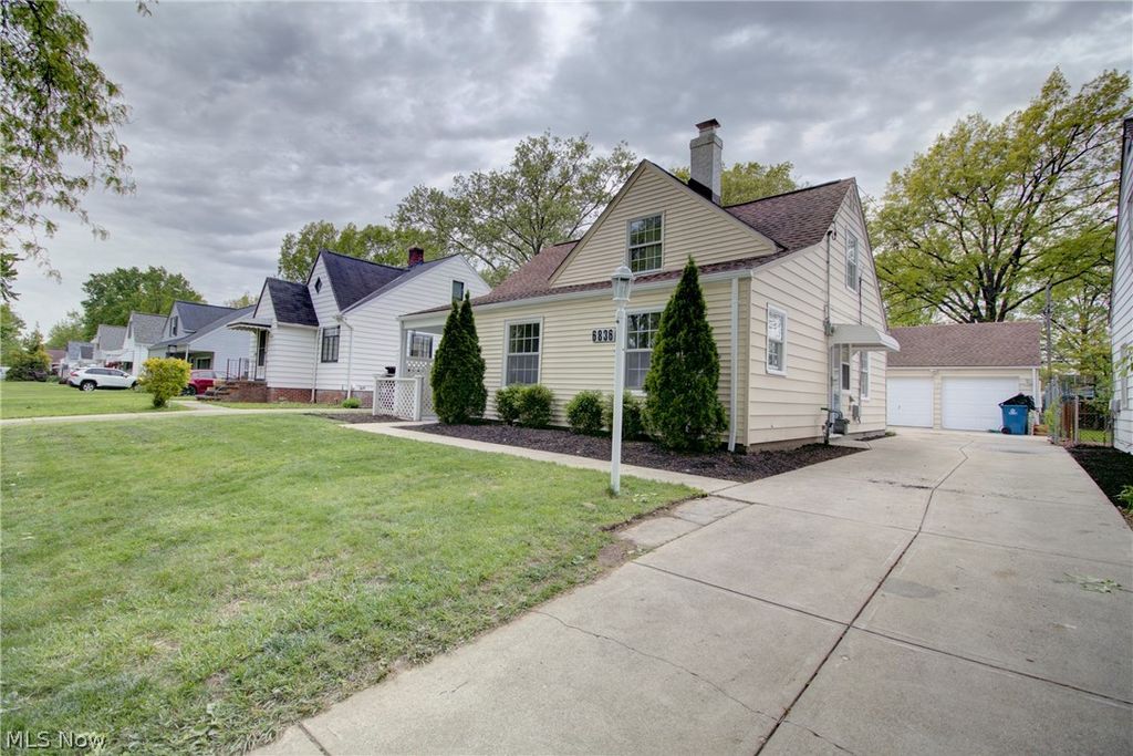 Photo of 6836 Beresford Avenue, Parma Heights, OH 44130 (MLS # 5210736)