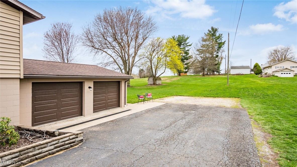 4425 Dresden Road, Zanesville, Ohio image 6