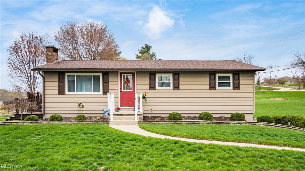 4425 Dresden Road, Zanesville, Ohio image 2