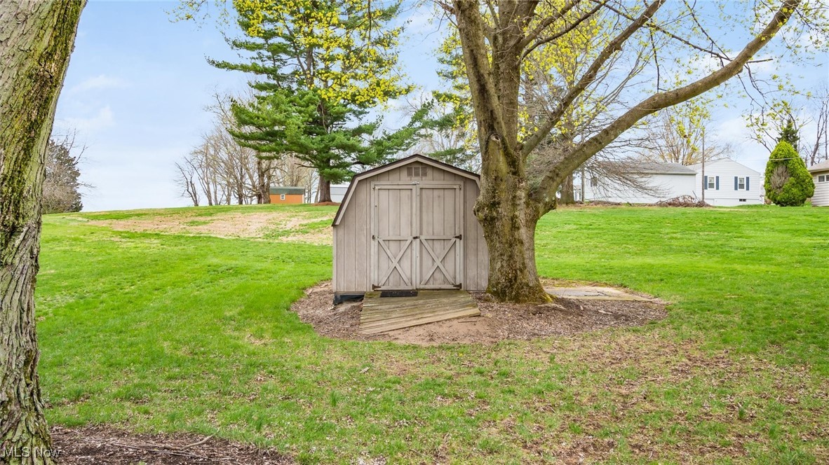 4425 Dresden Road, Zanesville, Ohio image 12