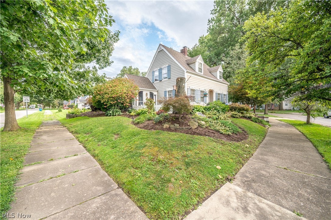 913 Home Circle