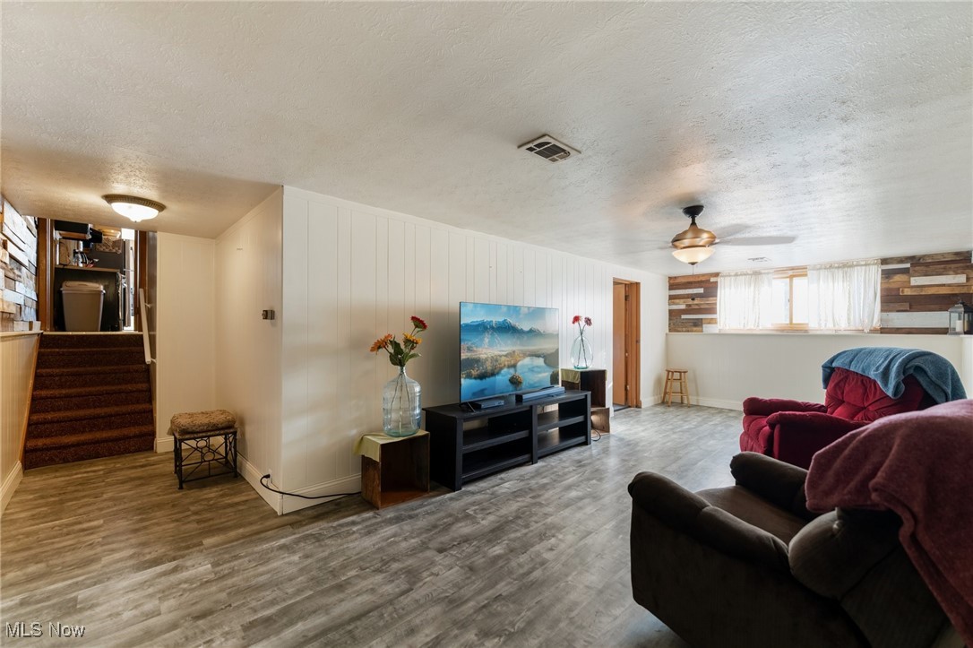 Sunny Acres 04 - Residential