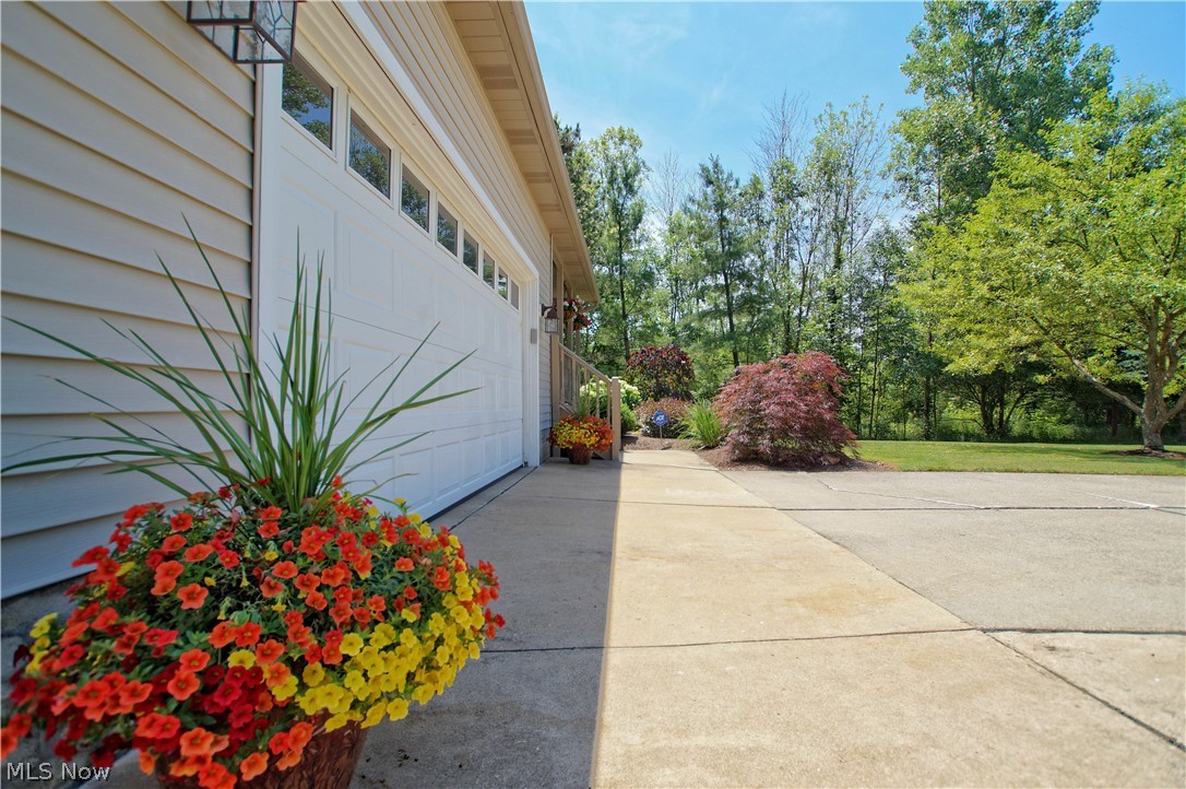 Woods Of Burlington - Residential