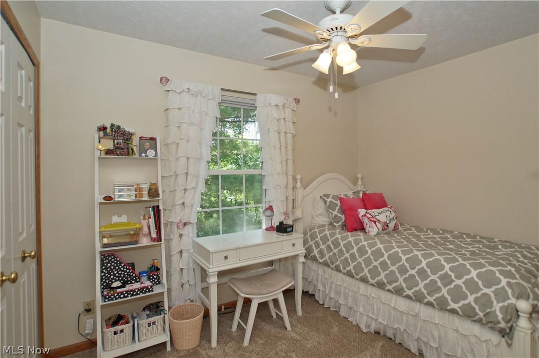 Woods Of Burlington - Residential