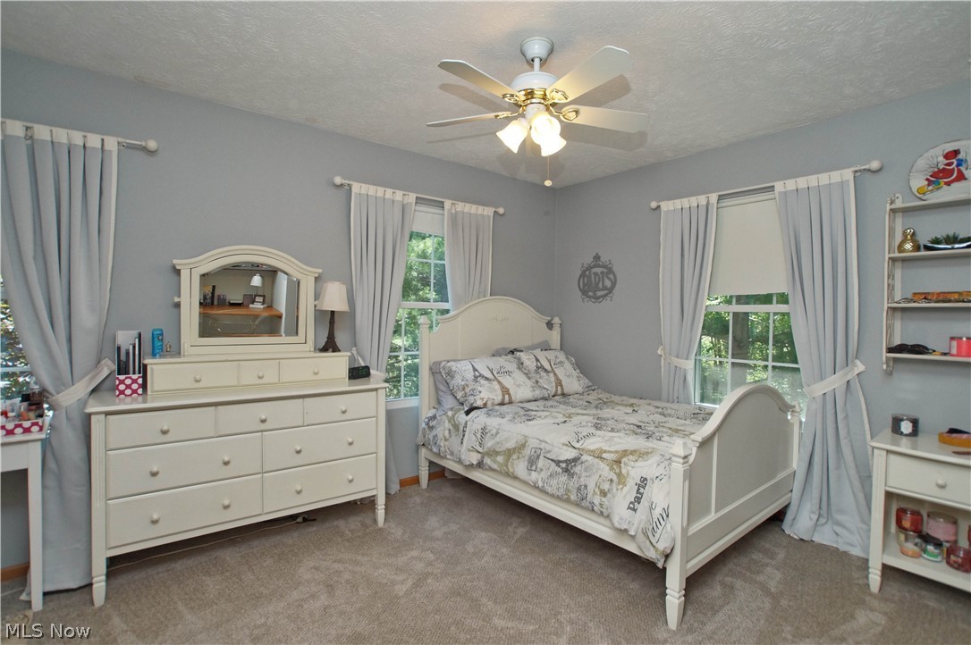 Woods Of Burlington - Residential