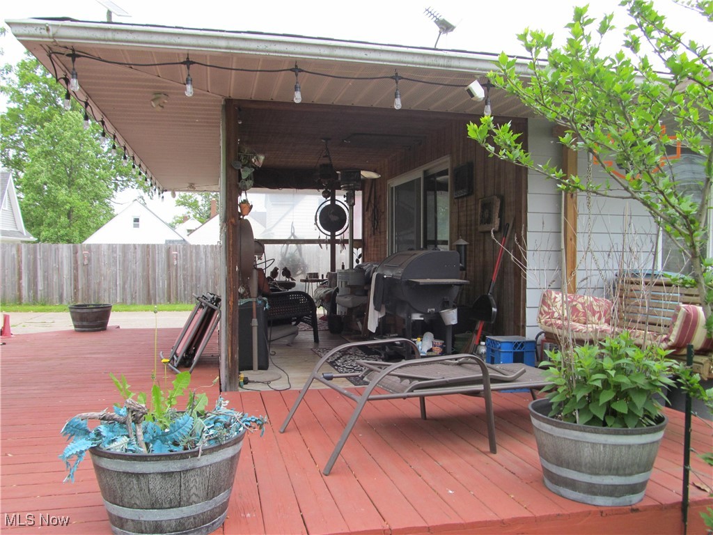 260 E 293rd Street, Willowick, Ohio image 22